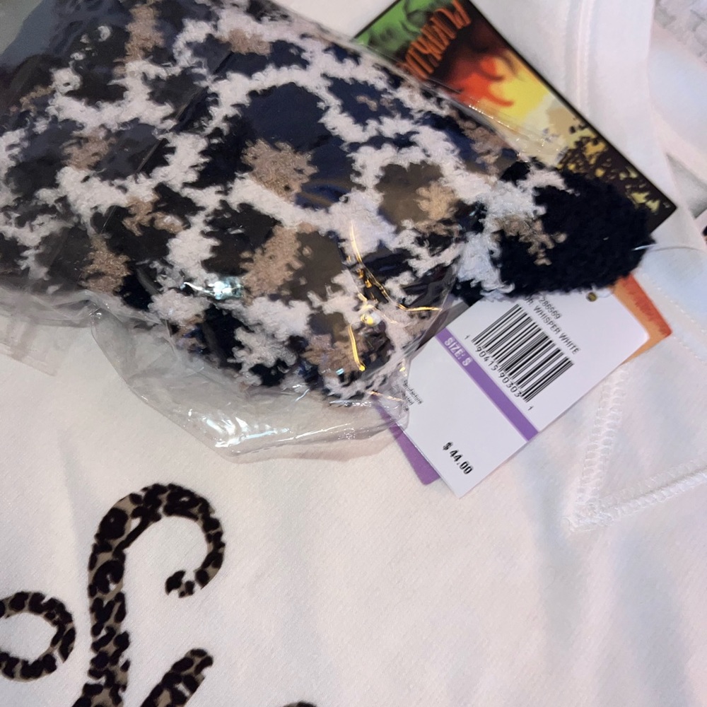 New sweatshirt with matching socks